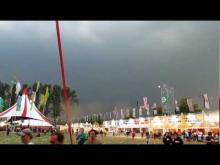 Embedded thumbnail for Pukkelpop 2011 - Noodweer eist 5 levens en tientallen gewonden